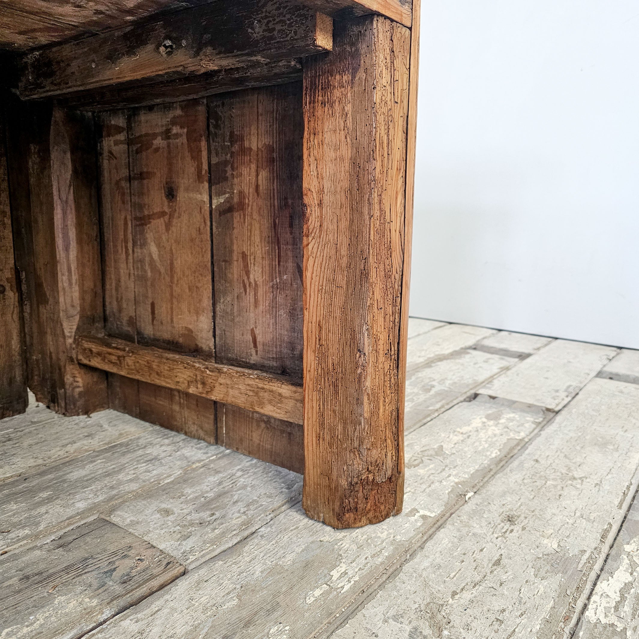 Antique Pine Settle with High Back and Winged Sides | Rustic Antique Pine Settle with High Back and Winged Sides | Rustic