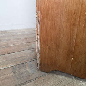 Early 20th century antique ash chest of drawers showing three full-width drawers, a gallery back to the top, and a shaped plinth base below.
