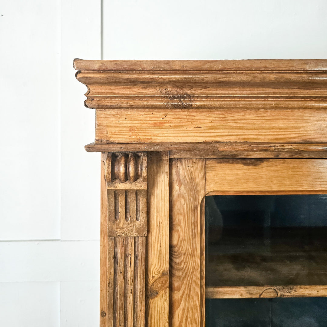 Vintage pine hutch with drawers and glazed top
