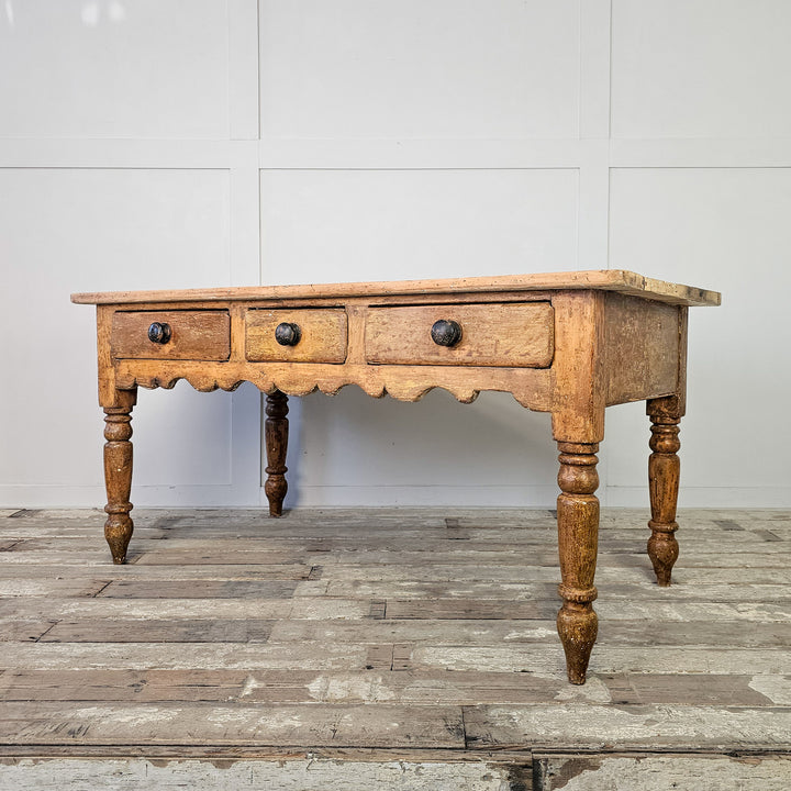 Victorian pine farmhouse table with three drawers
