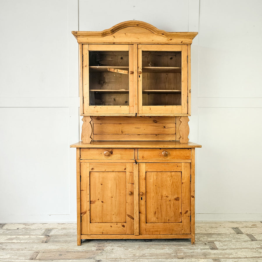 Pine kitchen dresser with stile feet