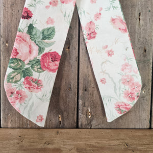 country home fabric bow for shelf styling

