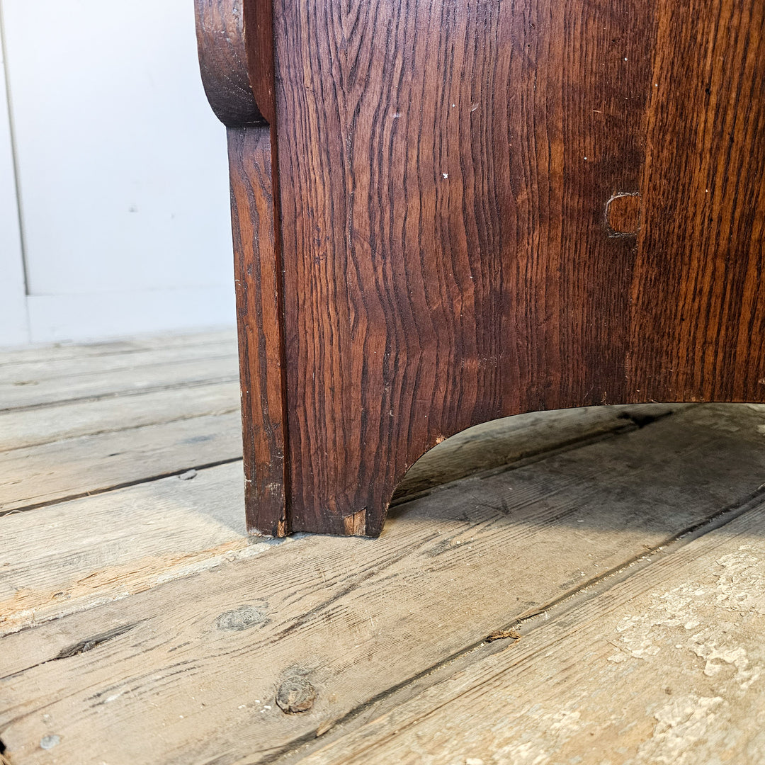 Oak chest with two short and two long drawers