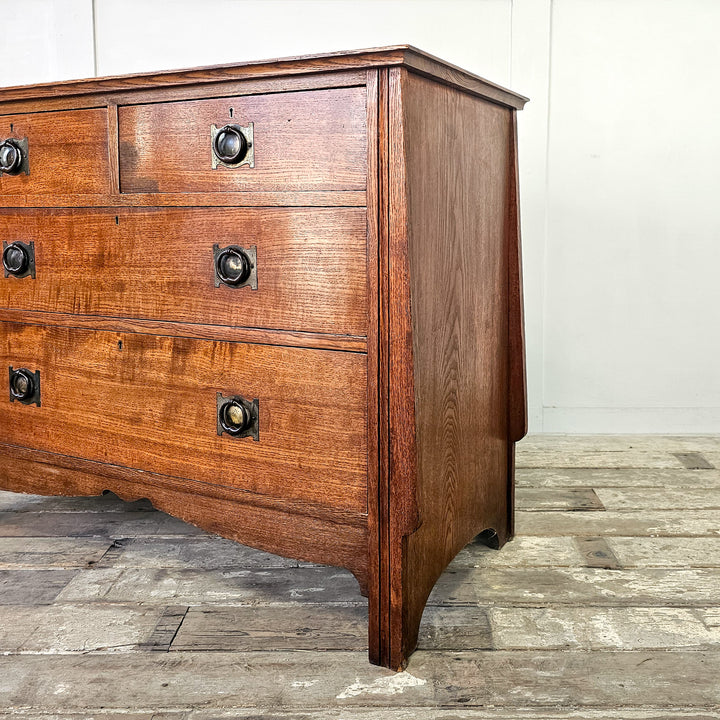 Oak drawers with Arts & Crafts influence
