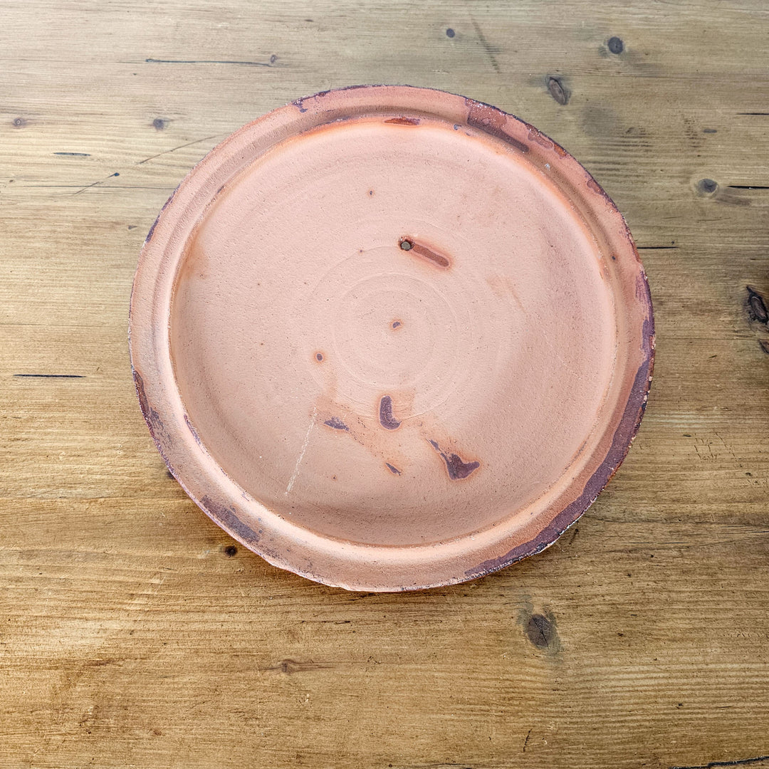 Large terracotta dish for cooking paella, stews, and soups.
