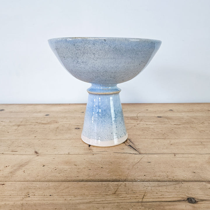 Decorative pottery dish with glaze