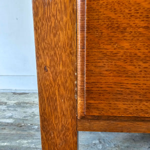 Early 20th century oak dresser with three drawers