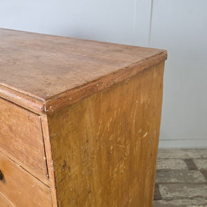 Georgian painted pine chest of drawers with shaped bracket feet and curved apron beneath